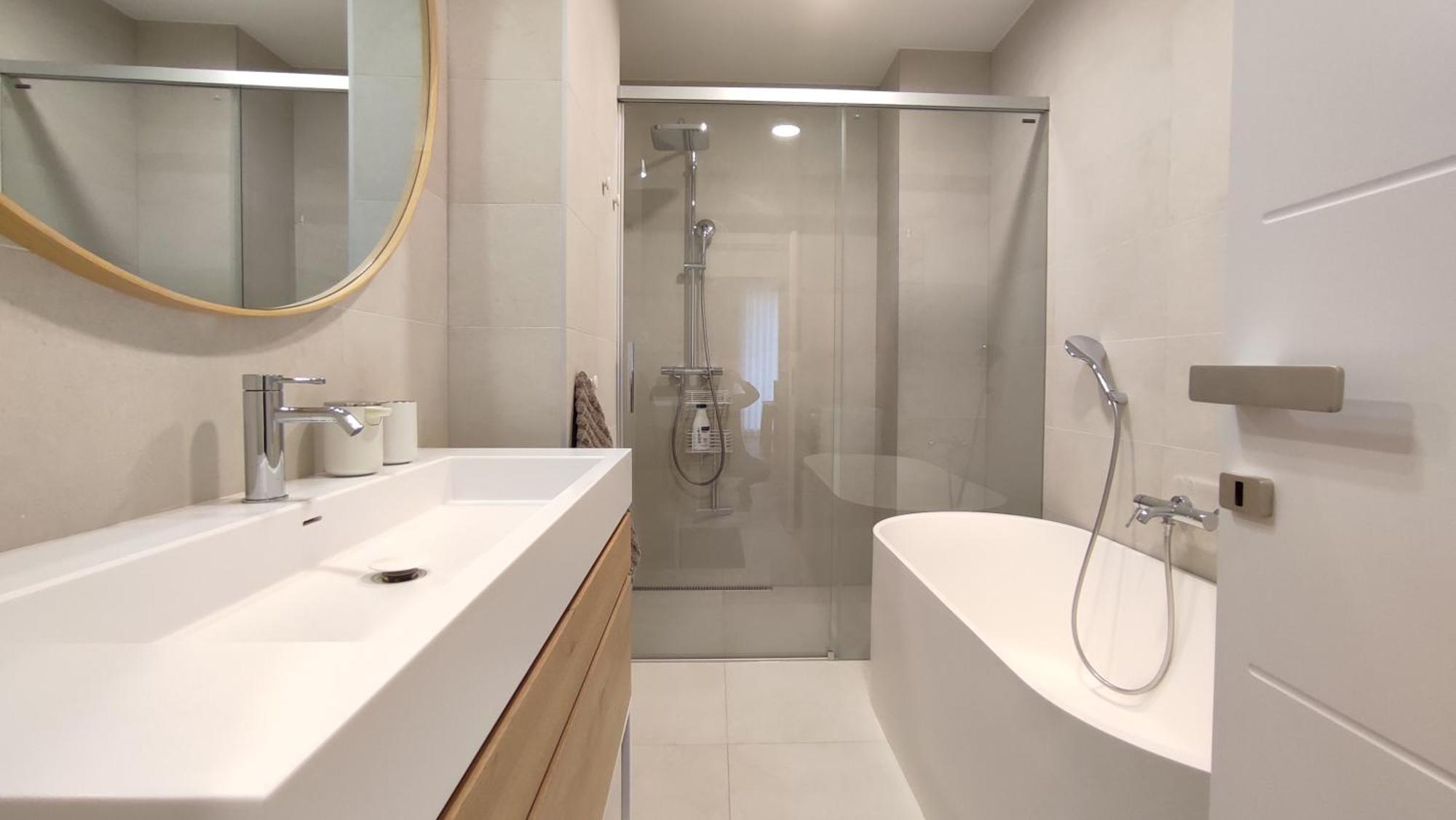 Bratislava Oldtown Apartment 130M2 ,60M2 Terrace And 2 Bathrooms מראה חיצוני תמונה