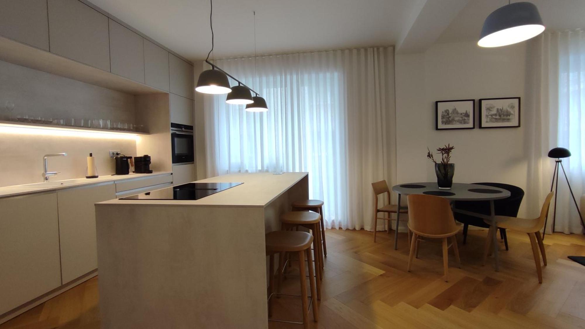Bratislava Oldtown Apartment 130M2 ,60M2 Terrace And 2 Bathrooms מראה חיצוני תמונה